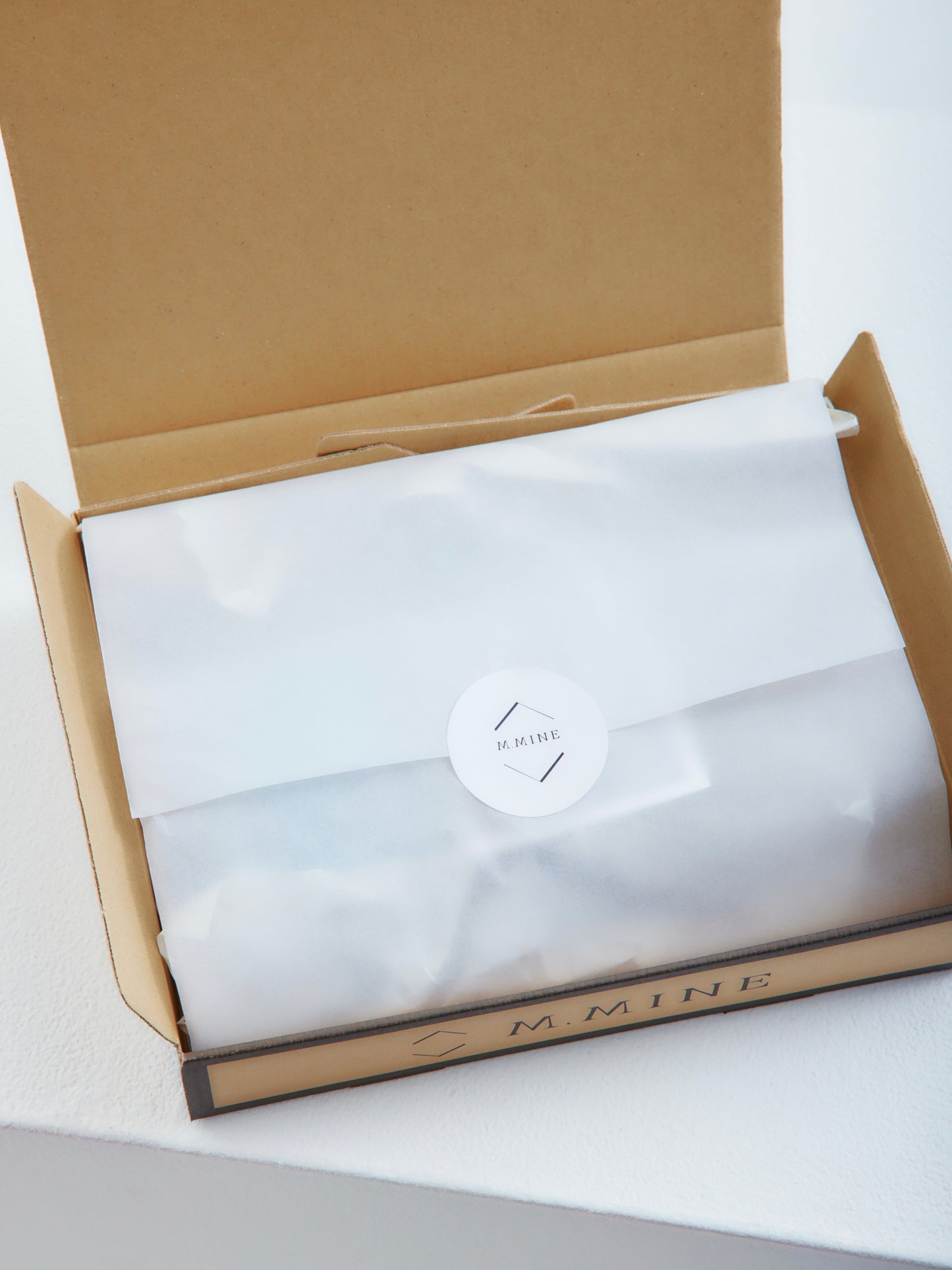 GIFT BOX